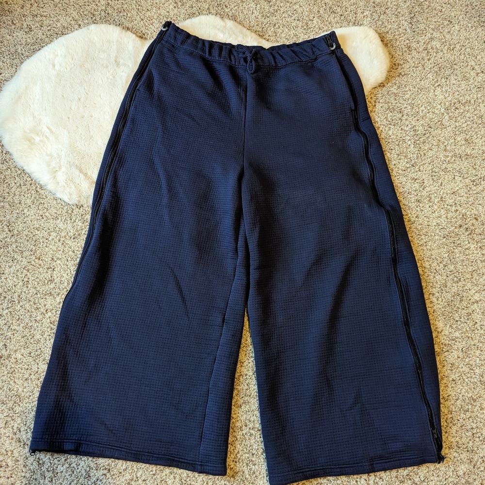 Nike wide leg pants